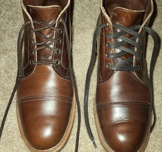 dress shoes look better with round shoelaces