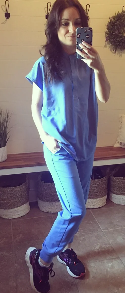 6 Shoes to Wear With Scrubs in September 2024 (With Great Comfort and